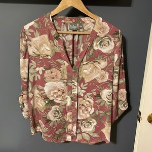 NWOT New York and Company SoHo Floral Top